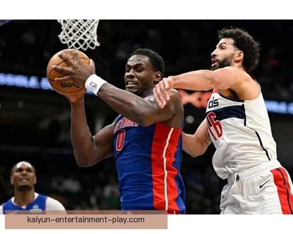 杜伦砍下31分9篮板活塞力克猛龙 巴雷特24分劳森13分难挽败局